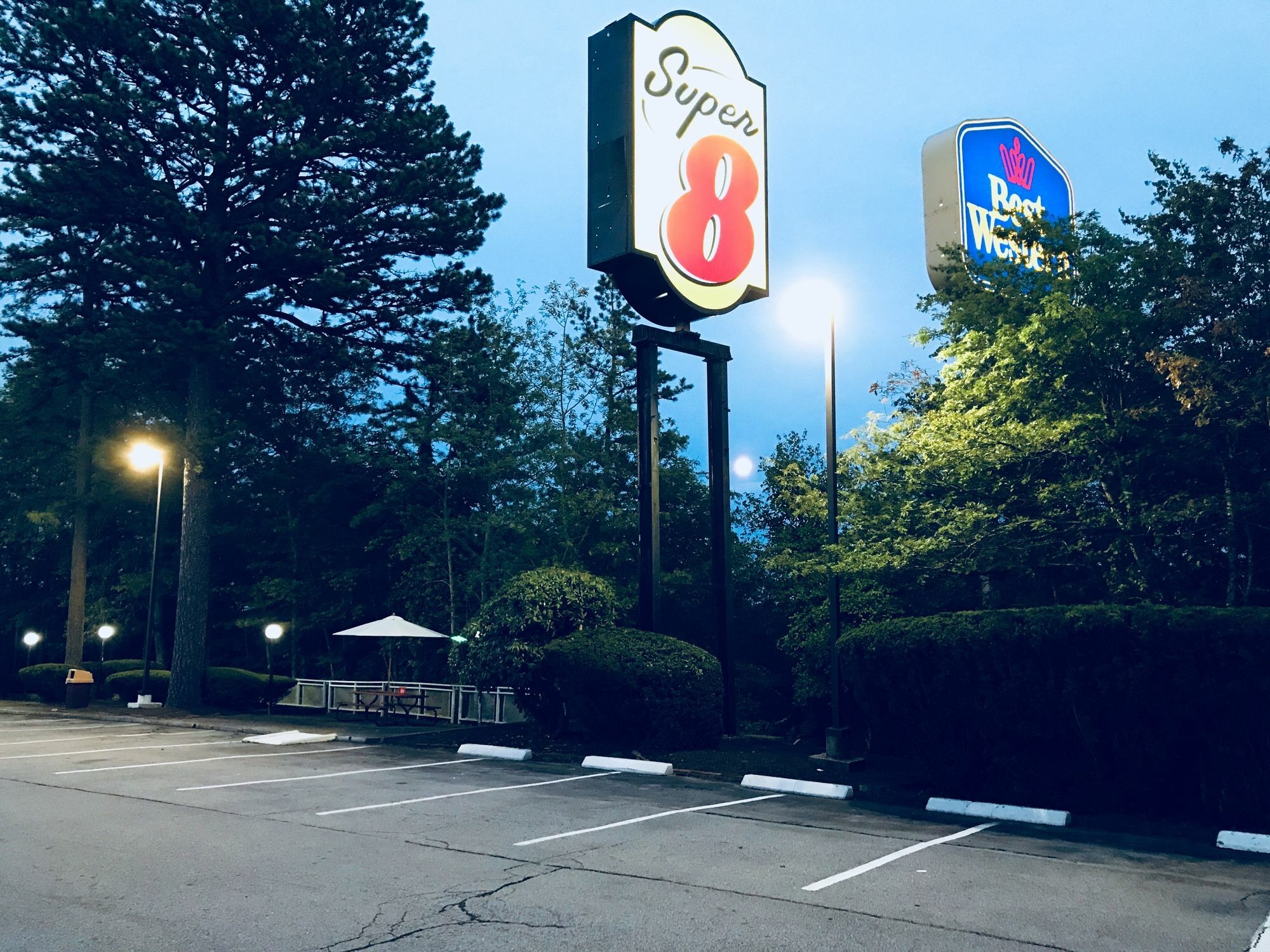 Super 8 by Wyndham West Greenwich/Providence Exterior foto